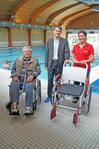 Duschrollstuhl für das Freizeitbad Neukirchen-Vluyn