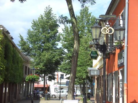 Die Hochstraße im Dorf Neukirchen